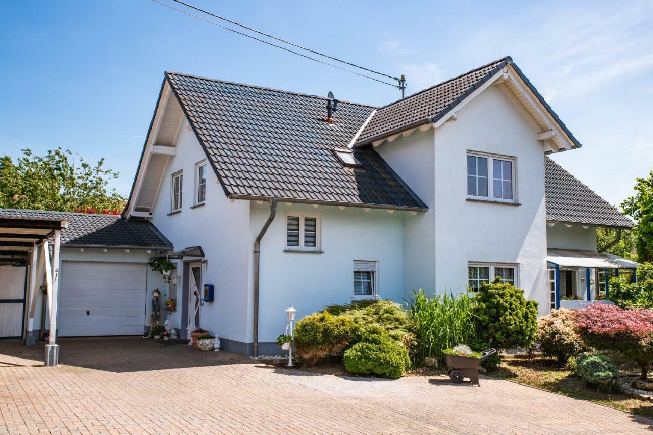 Das blaue Haus Daufenbach Extérieur photo