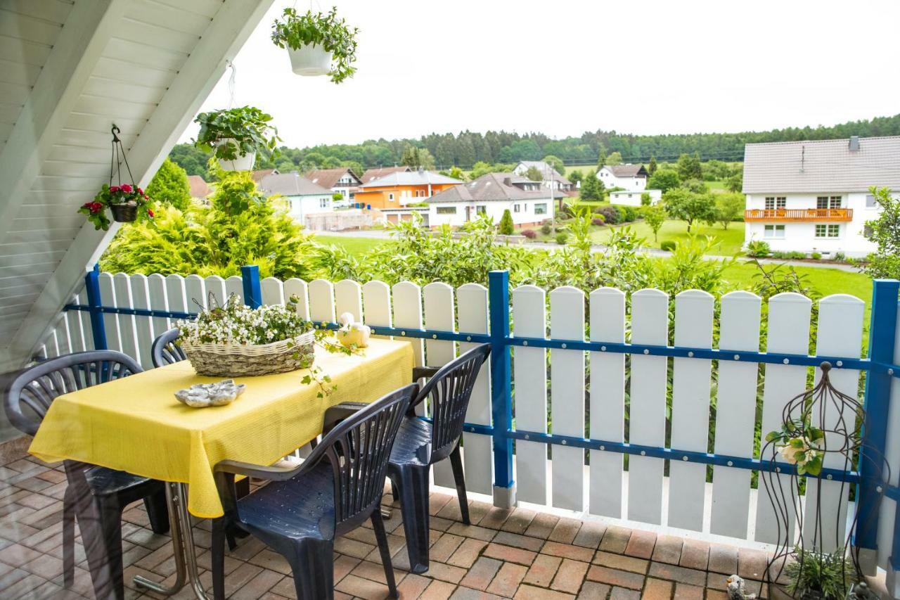 Das blaue Haus Daufenbach Extérieur photo